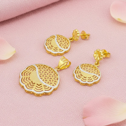 Elegant Silver Pendant Set 925