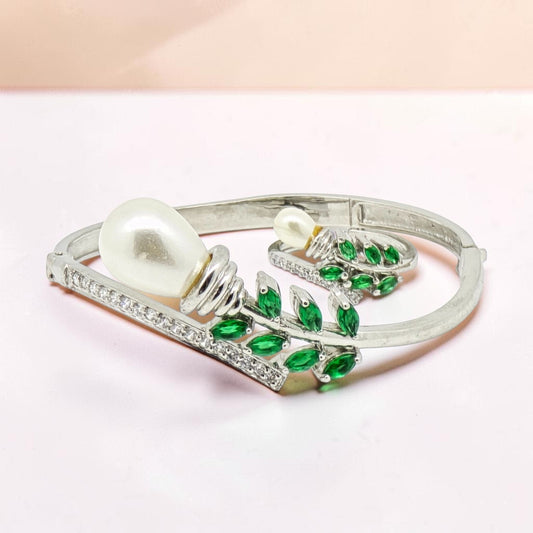 Silver Pearl & Emerald Leaf Ring Set
