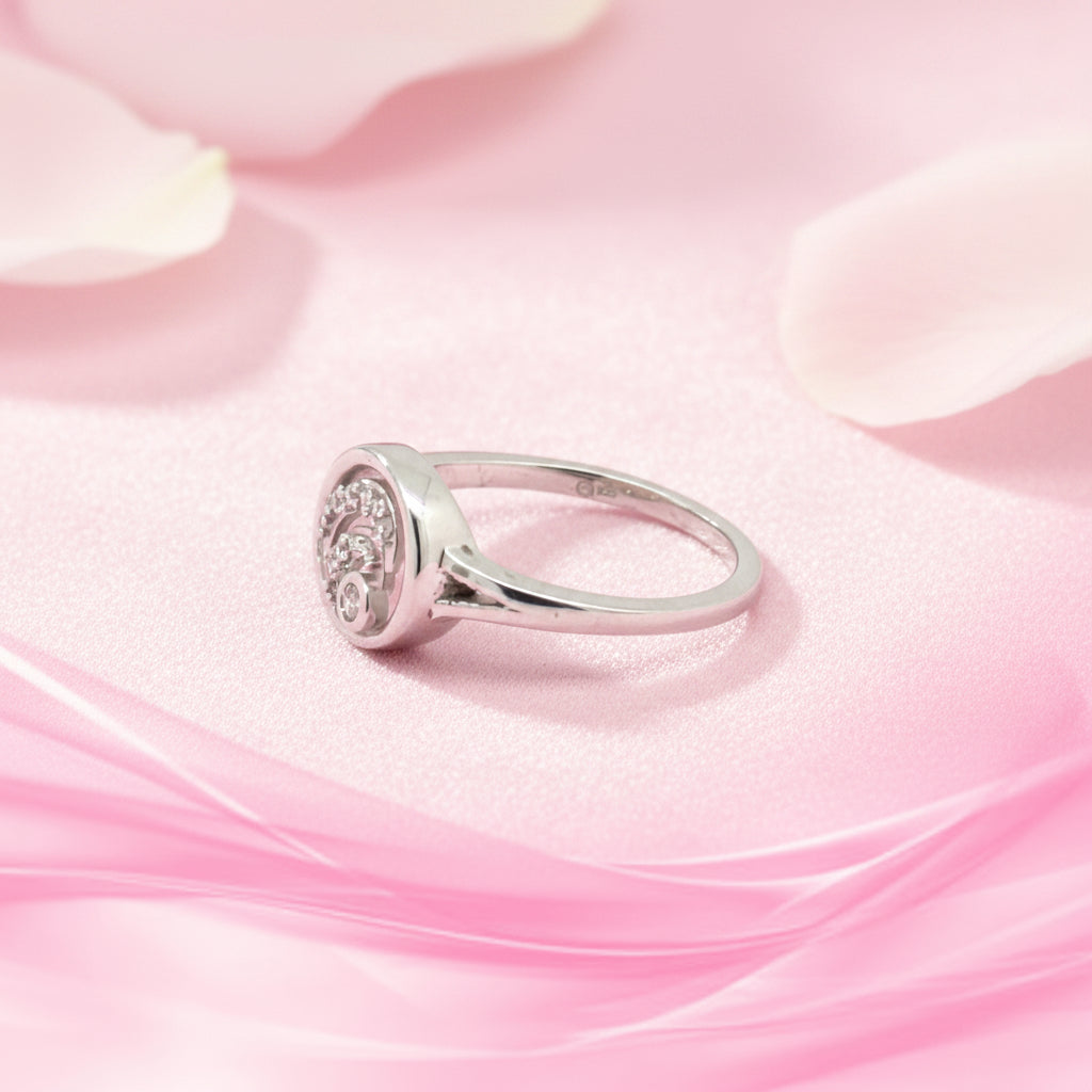 Sparkling Wave Studded Ring