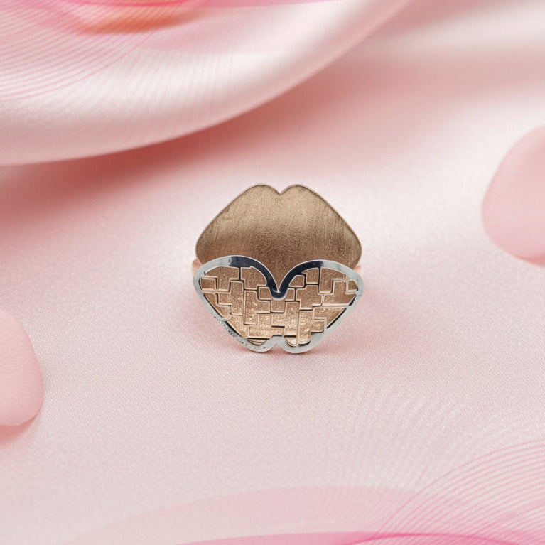 Modern Geometric Lips Ring - Unique Fancy Ring