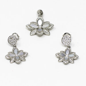 SILVER PENDANT SET 92.5