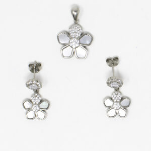 SILVER PENDANT SET 92.5