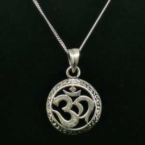 OM PENDANT SILVER 92.5