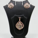 SILVER PENDANT SET  92.5