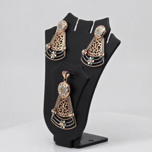 SILVER PENDANT SET  92.5