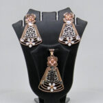SILVER MINA PENDENT SET  92.5