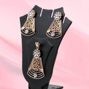 Silver Mina Pendant Set