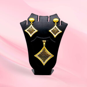 925 Sterling Silver Pendent Set with Earrings
