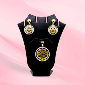 Elegant 925 Silver Pendent Set