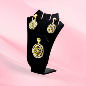 Elegant 925 Silver Pendent Set
