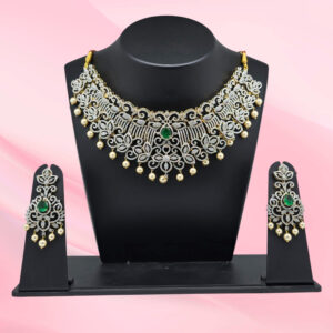Silver 925 Emerald and Pearl Necklace Set