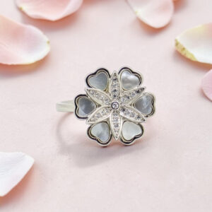 Meena Rings Elegant Flower Ring with MOP and CZ
